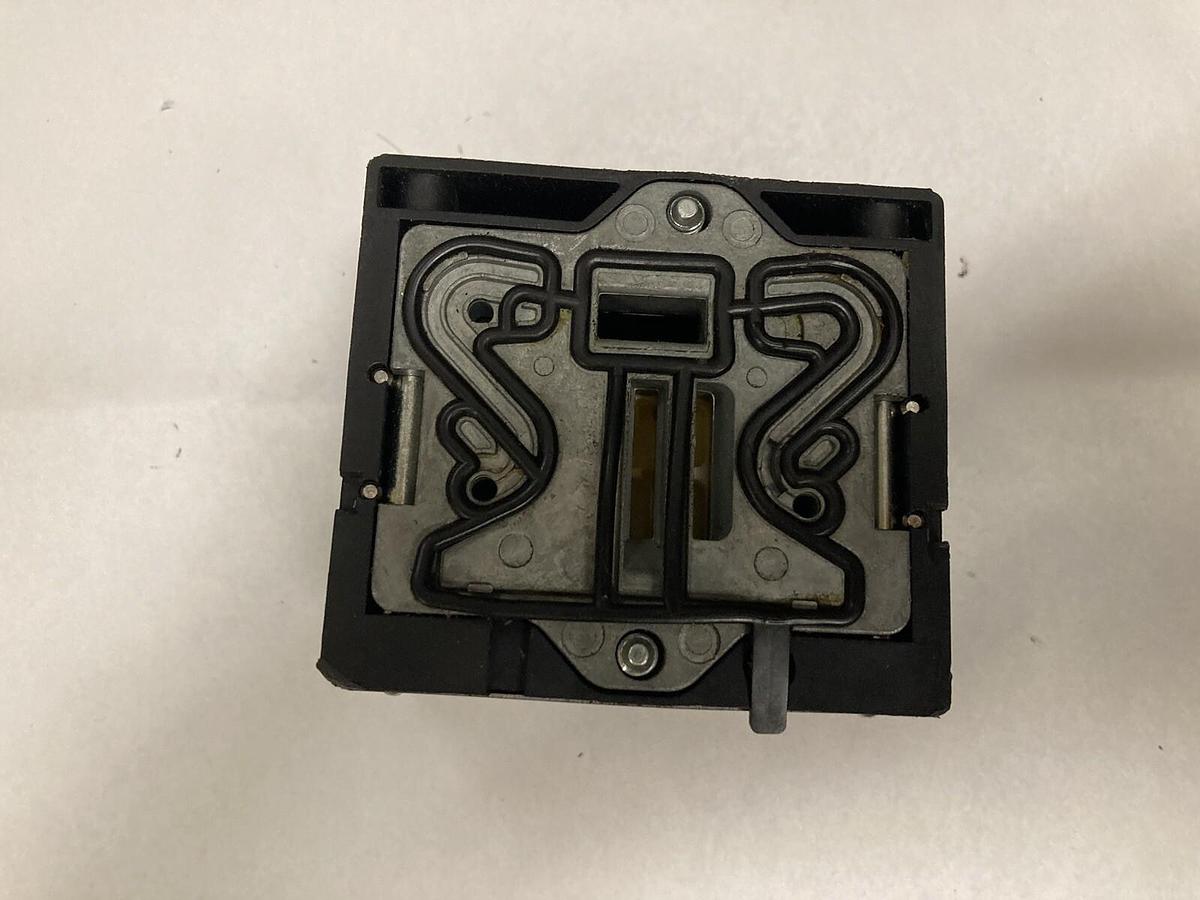 Used Parker,PVP-C3212, Soft Start Valve  1/4 INCH