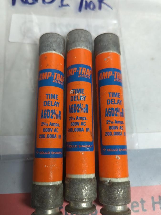 Used FERRAZ SHAWMUT,A6D2-8/10R,AMP-TRAP 2-8/10 AMP FUSE LOT OF 3 PRE-OWNED
