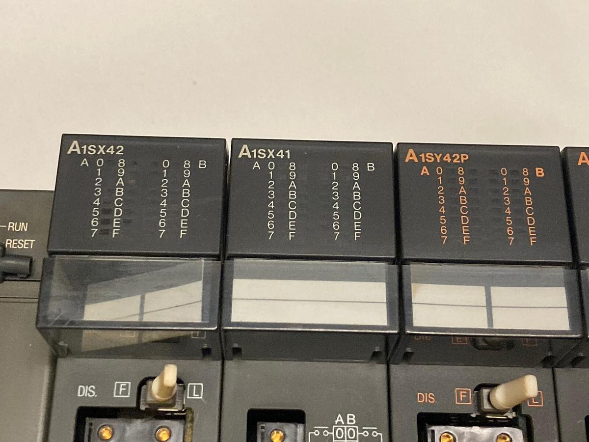 Used Mitsubishi,A1SJHCPU A1SX42 A1SX41 A1SY42P A1SY41 A1SD75M1,PLC Rack