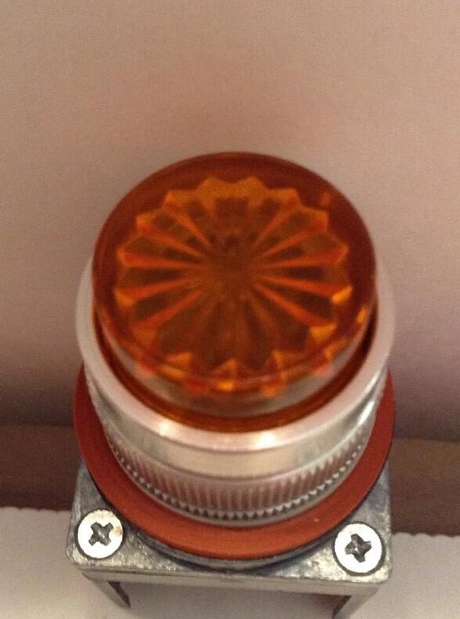 Allen-Bradley,00MR-Q24A,Pilot Light Amber Lens  Series D Full Volt 24V