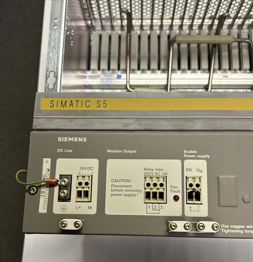 SIEMENS,6ES5135-3UA41,CHASSIS/6ES5955-3NA12 POWER SUPPLY NOS