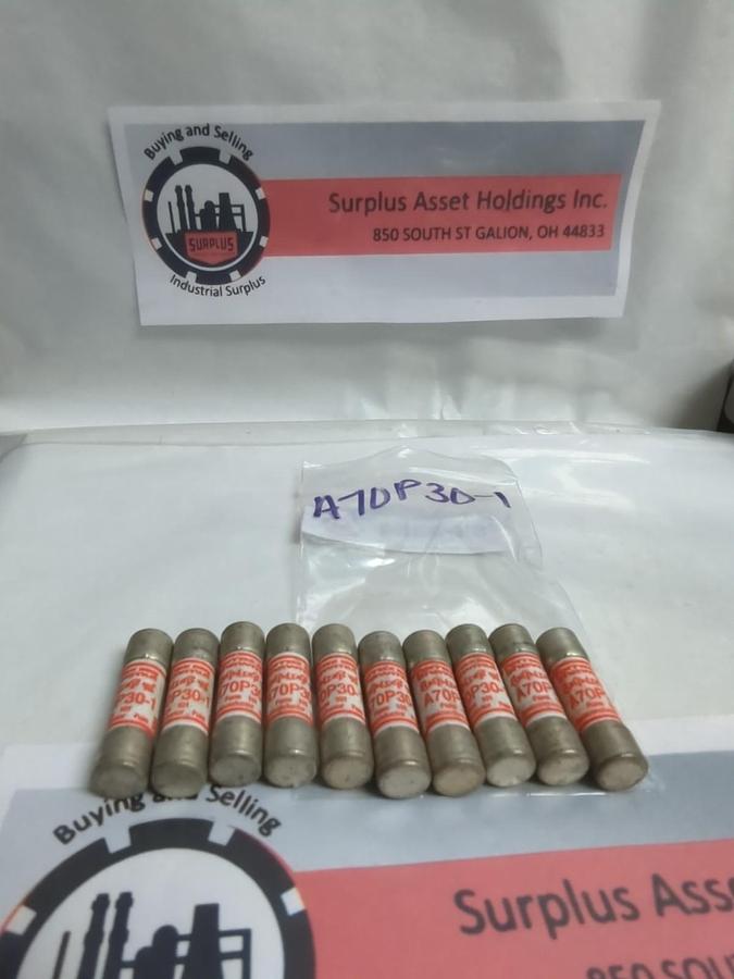 Used GOULD SHAWMUT,A70P30-1,AMP-TRAP 30 AMP FUSE LOT OF 10 PRE-OWNED