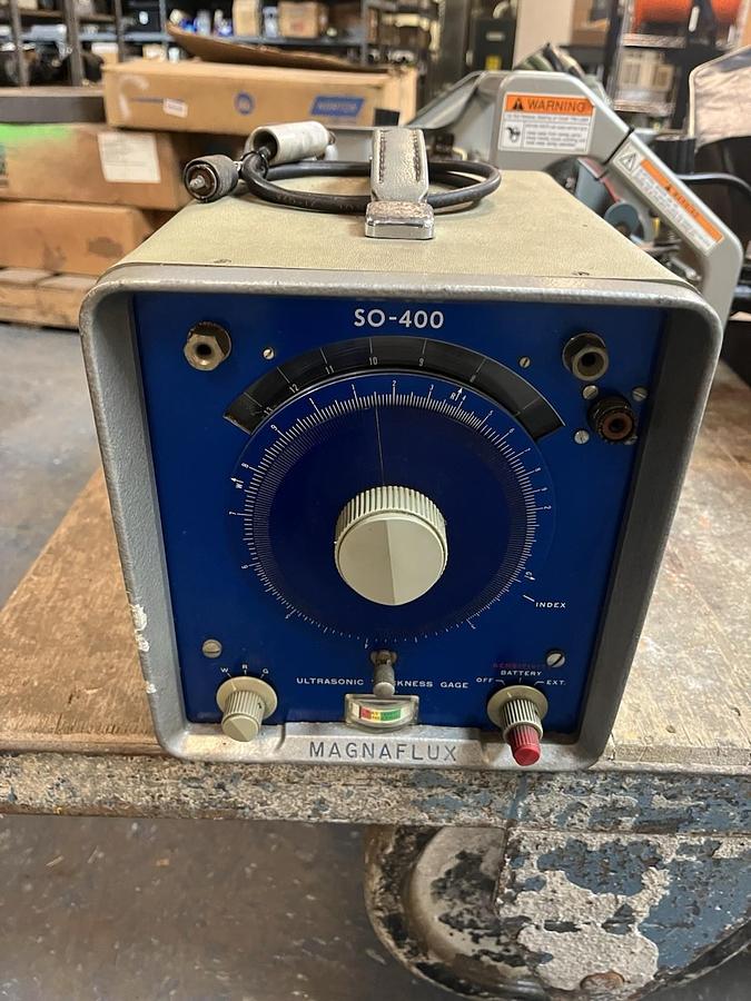 Used MAGNAFLUX,206635,SO-400 Y-8 YOKE BATTERY CHARGER 110V