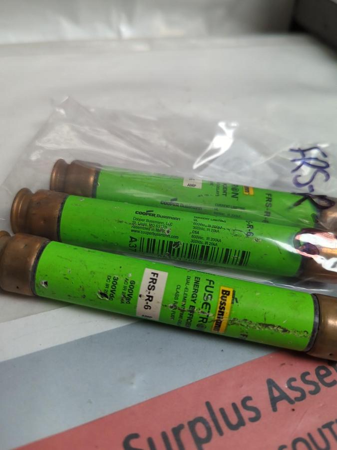 Used COOPER BUSSMANN,FRS-R-6,FUSETRON FUSE 6 AMP LOT OF 3 PRE-OWNED