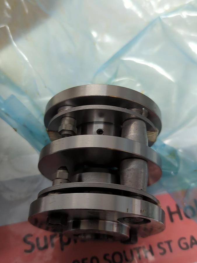 REXNORD,62DBZ,FLEXIBLE COUPLING DISC ASSY/CENTER SECTION 5/8X5/8 NOS