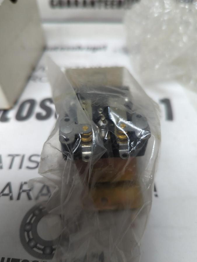 OHMITE,DOSLEX-IT,LATCHING TYPE RELAY 115 VAC 15 AMP NOS