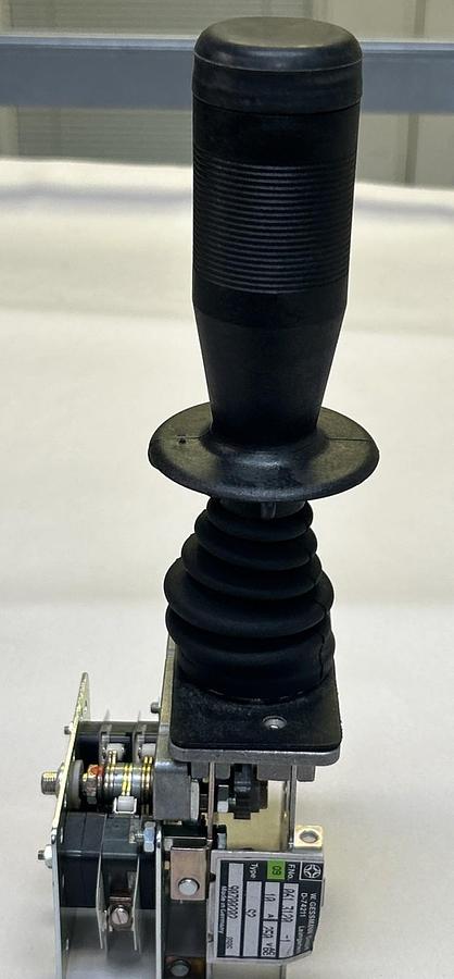 W GESSMANN,S2,JOYSTICK CONTROLLER 0613120-1 NOS