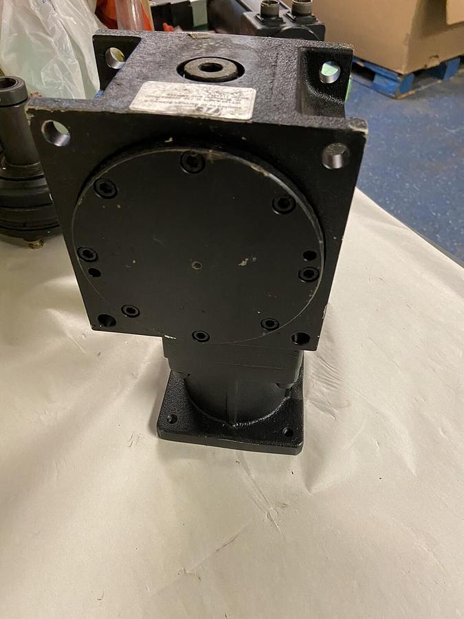 ZF,WT140,Gear Reducer Ratio 6 Shaft 1-1/4 INCH