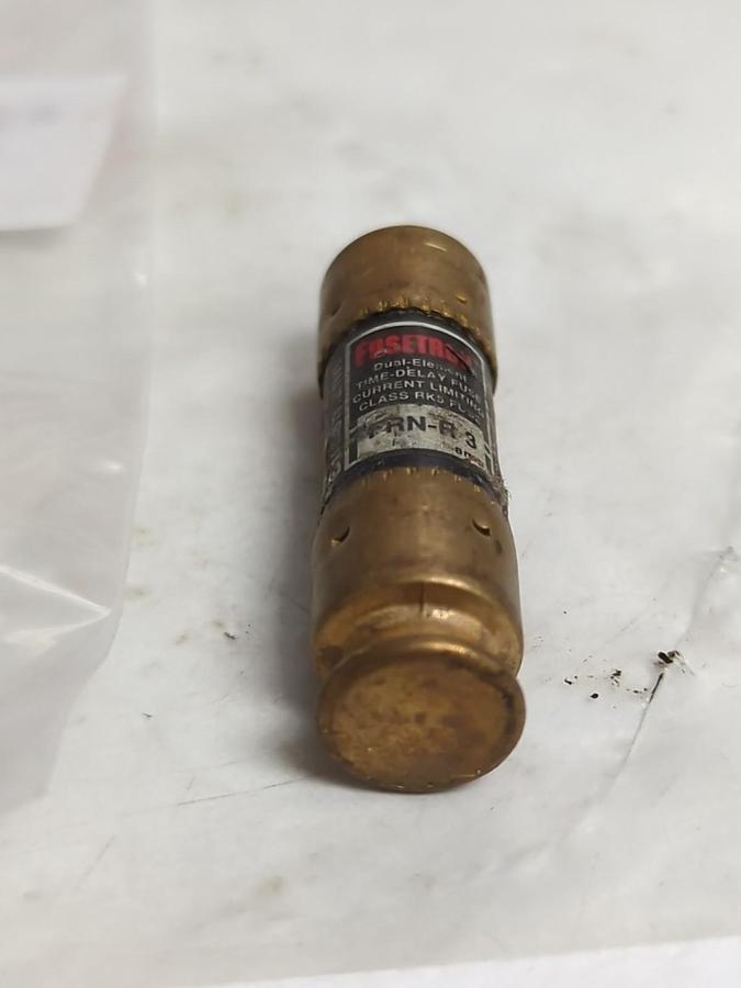 Used COOPER BUSSMANN,FRN-R-3,FUSETRON 3 AMP FUSE LOT OF 2 PRE-OWNED
