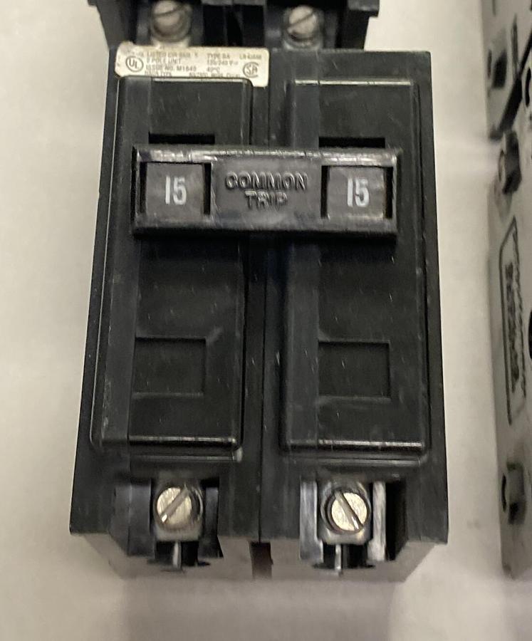 Used CUTLER HAMMER,M1640,CIRCUIT BREAKER 15A 2P LOT OF 4