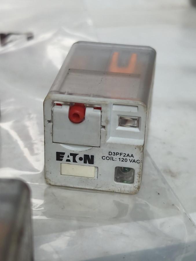 Used EATON,D3PF2AA,RELAY 120VAC LOT OF 6 PRE-OWNED