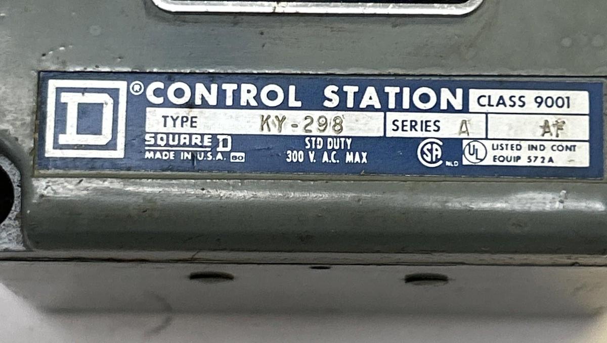 Used SQUARE D,9001-KY-298,CONTROL STATION