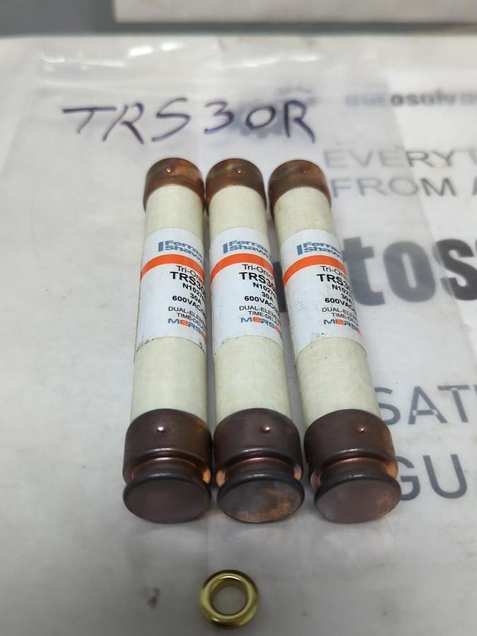 FERRAZ SHAWMUT,TRS30R,TRI-ONIC 30 AMP FUSE LOT OF 3 NOS
