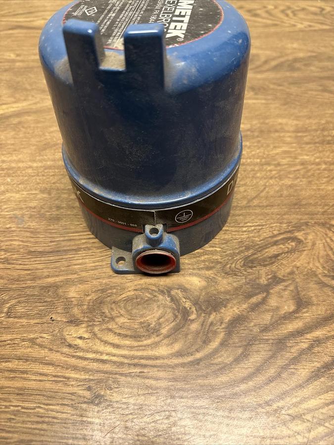 Used Drexelbrook,285-001-200,Explosion Proof Enclosure Series 300