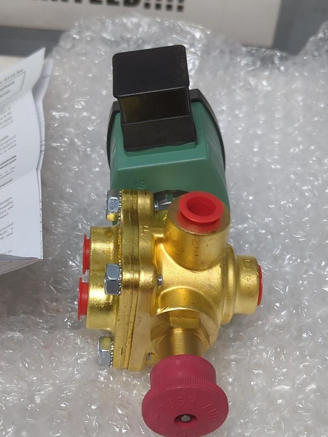 ASCO RED HAT,SD8342G001MS,SOLENOID VALVE 4-WAY 1/4 IN NPT 120VAC 20.1 WATTS NEW