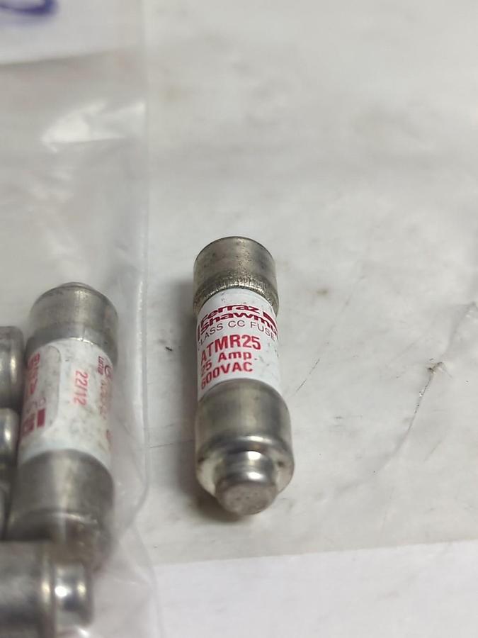 Used FERRAZ SHAWMUT,ATMR25,CLASS CC 25 AMP FUSE LOT OF 11 PRE-OWNED