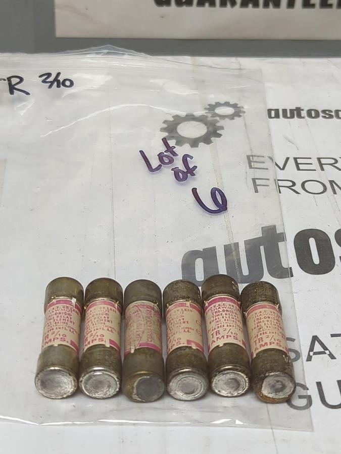 SHAWMUT,TR2/10,TRI ONIC 2/10 AMP FUSES LOTOF 6 NOS