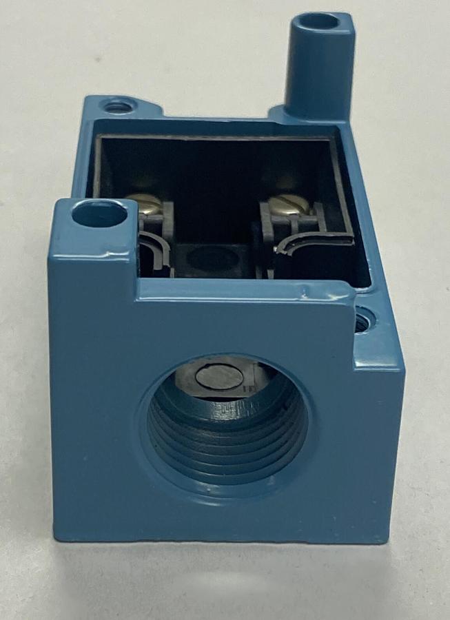 Honeywell Micro Switch,LSZ4001,Limit Switch Base NOS