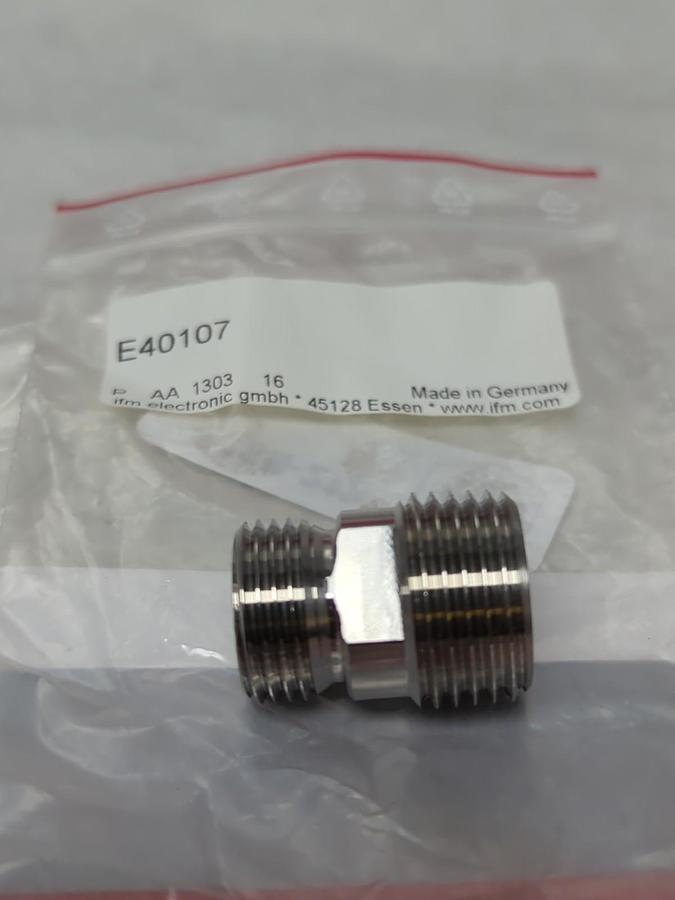 IFM,E40107,SENSOR ACCESSORY ADAPTER NOS