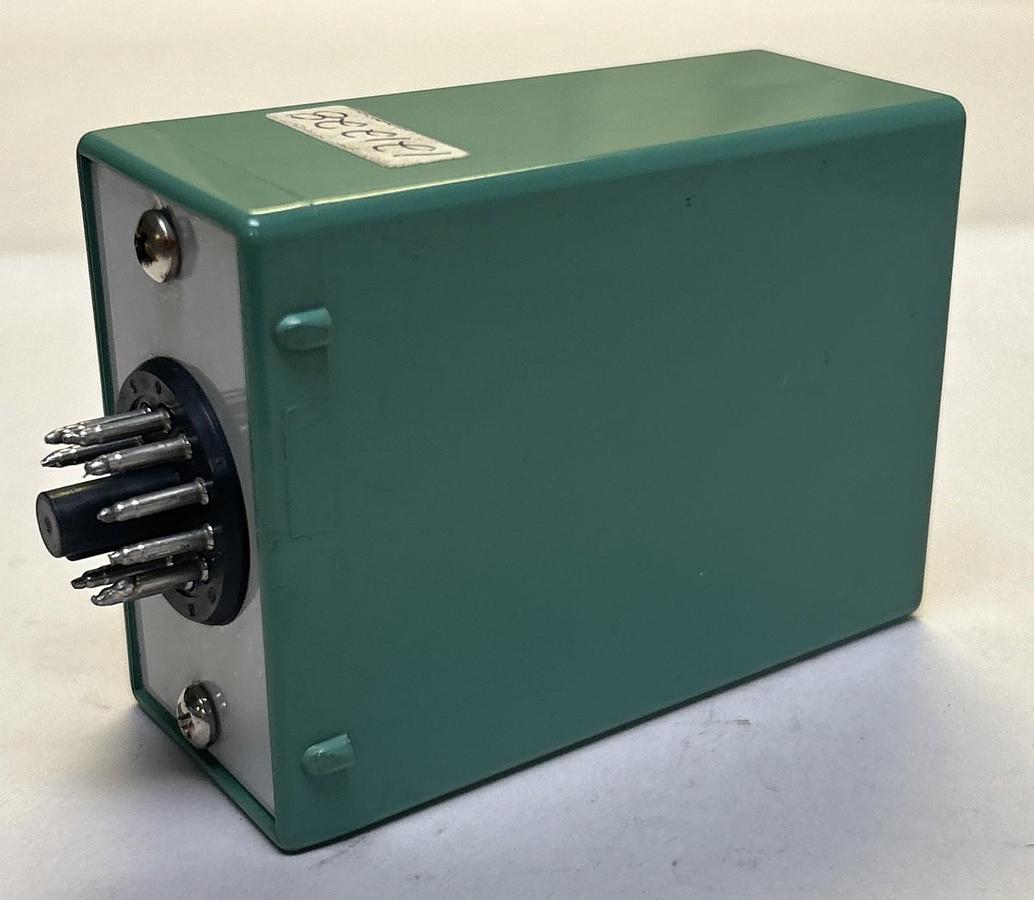 Used ECLIPSE,MODEL 7000,PEEK-A-FLAME FLAME RELAY