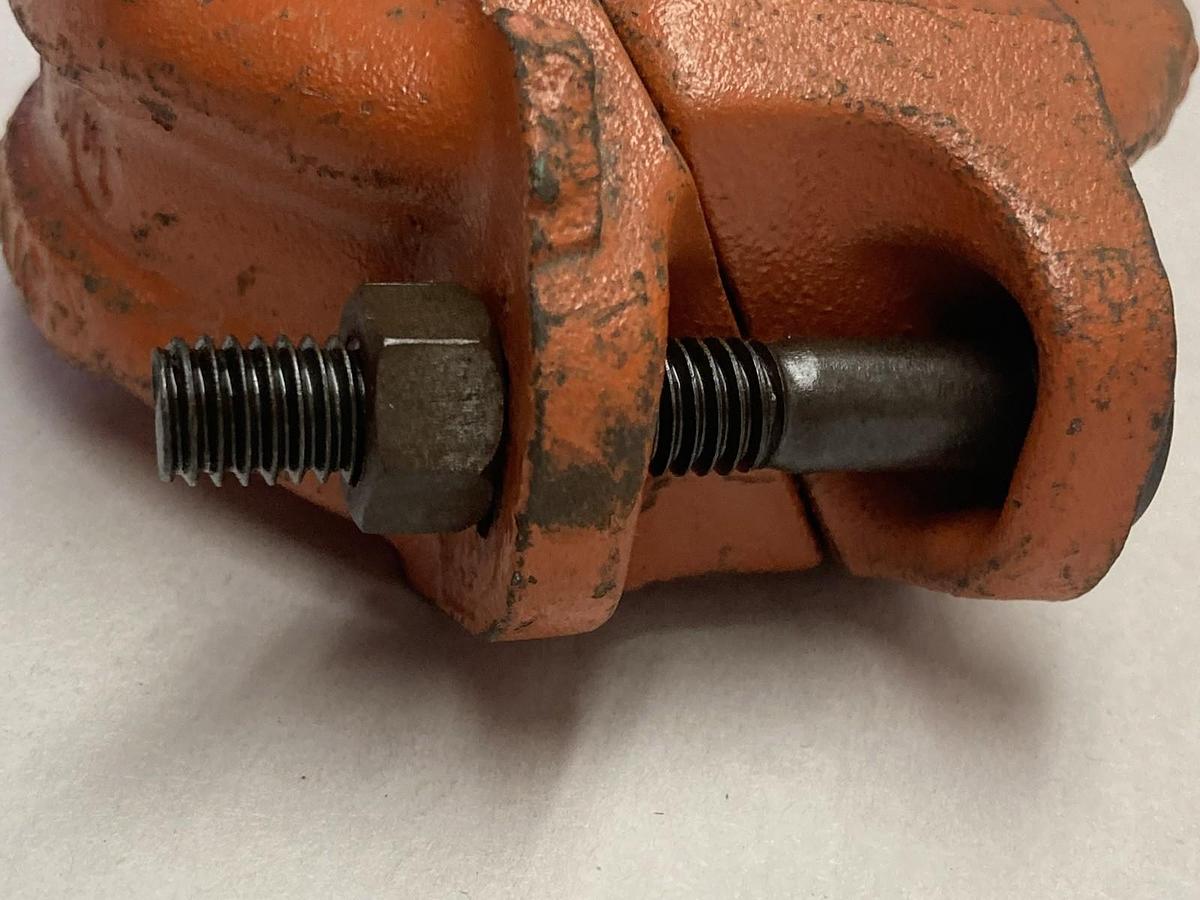 Used Victaulic,2-1/2-005,Pipe Coupling