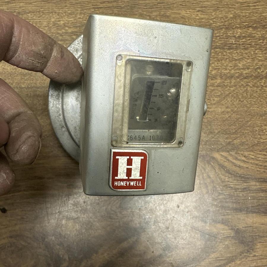 Honeywell,C645A-1030-2,Pressure Switch