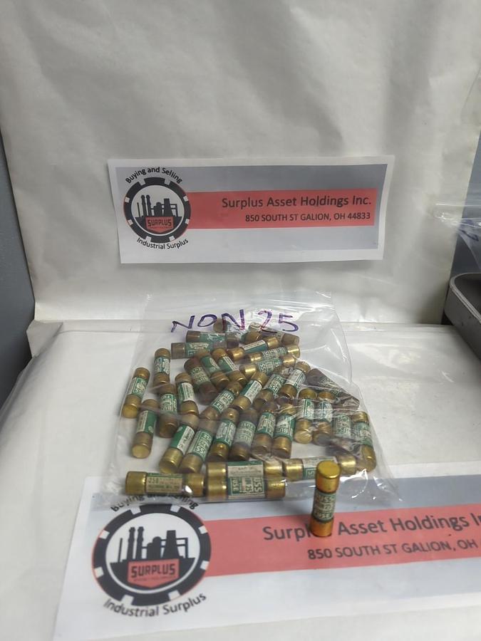 Used BUSS,NON-25,ONE-TIME 25 AMP FUSE LOT OF 35 PRE-OWNED