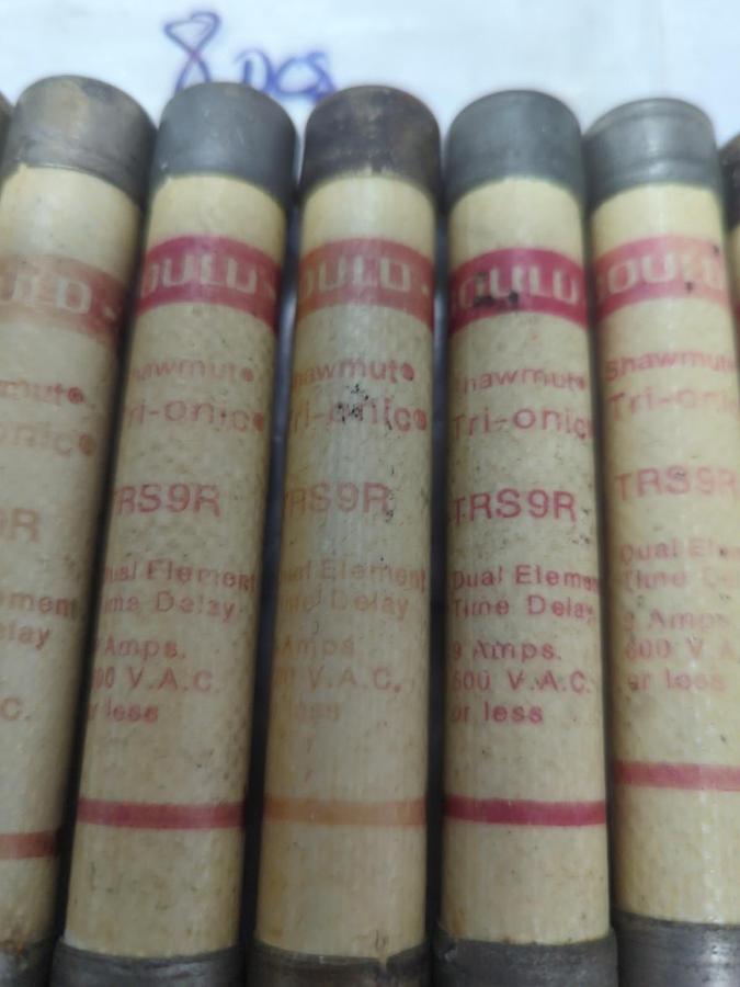 Used GOULD SHAWMUT,TRS9R,TRI-ONIC 9 AMP FUSE LOT OF 8 PRE-OWNED