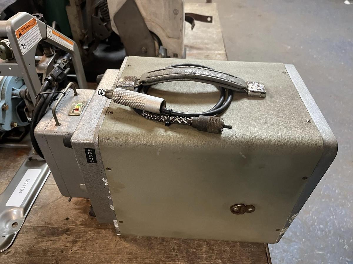 Used MAGNAFLUX,206635,SO-400 Y-8 YOKE BATTERY CHARGER 110V