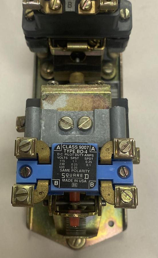 Used SQUARE D,9050CO2E,TIMER RELAY NOS