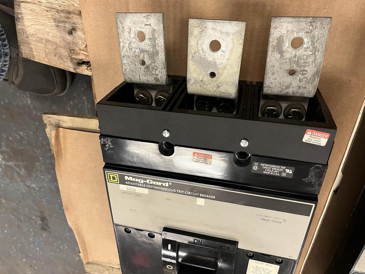Used SQUARE D,MAF3660025M1212,MAG-GARD ADJUSTABLE INSTANT TRIP CIRCUIT BREAKER 600A