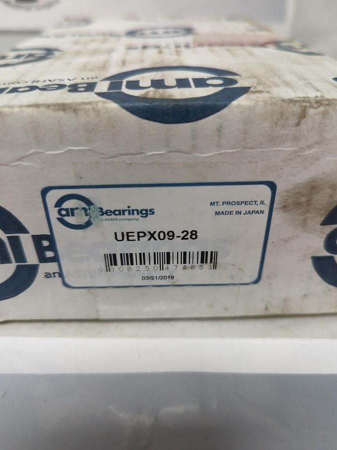 AMI,UEPX09-28,MEDIUM ACCU-LOC PILLOW BLOCK BEARING 1-3/4 INCH NEW UNOPENED BOX