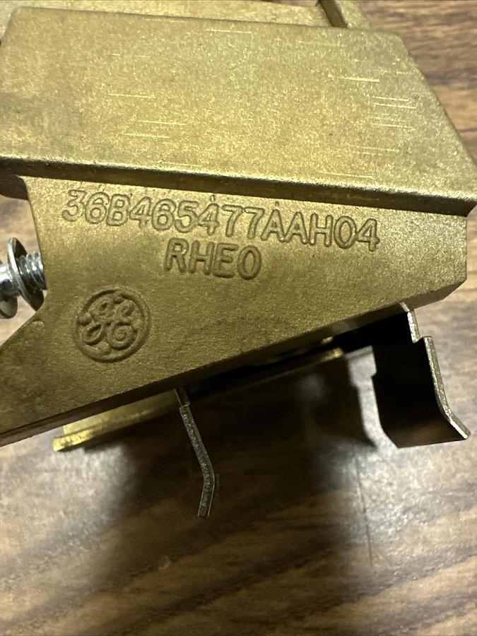 GE,36B465477AAH04,Carbon Brush Holder Lot of 2