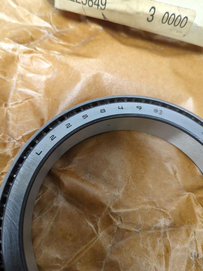 TIMKEN,L225849 30000,PRECISION ROLLER BEARING CONE NOS