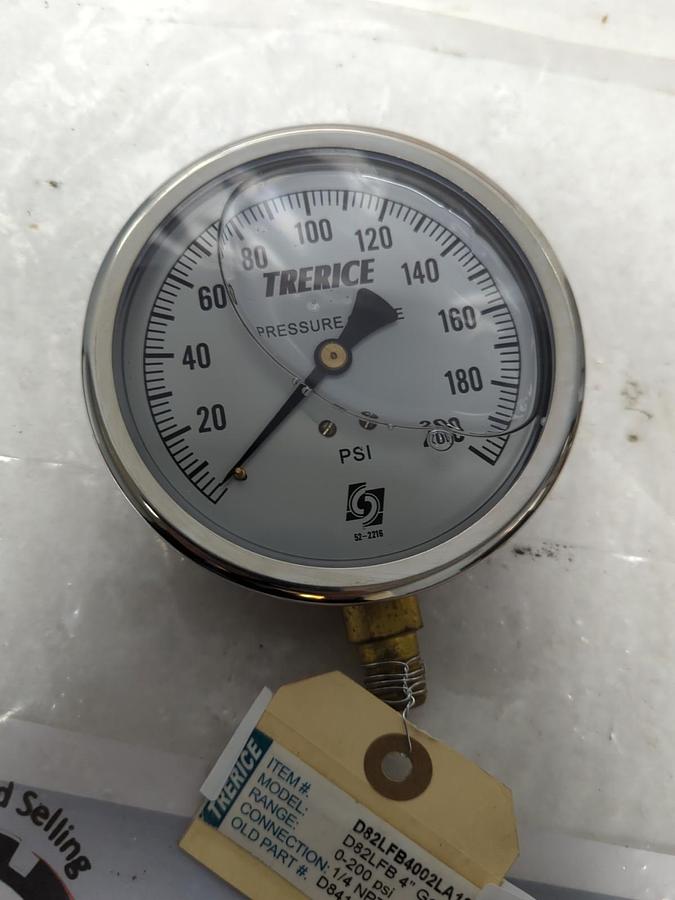 Used TRERICE,D82LFB4002LA130,GAUGE 4 IN FACE 1/4 IN NPT BOTTOM CONNECTION PRE-OWNED