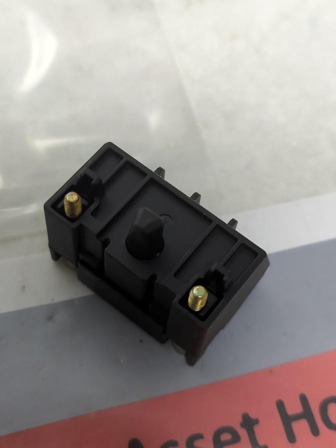 Used SIEMENS,52BJK,SERIES H CONTACT BLOCK LOT OF 4 PRE-OWNED