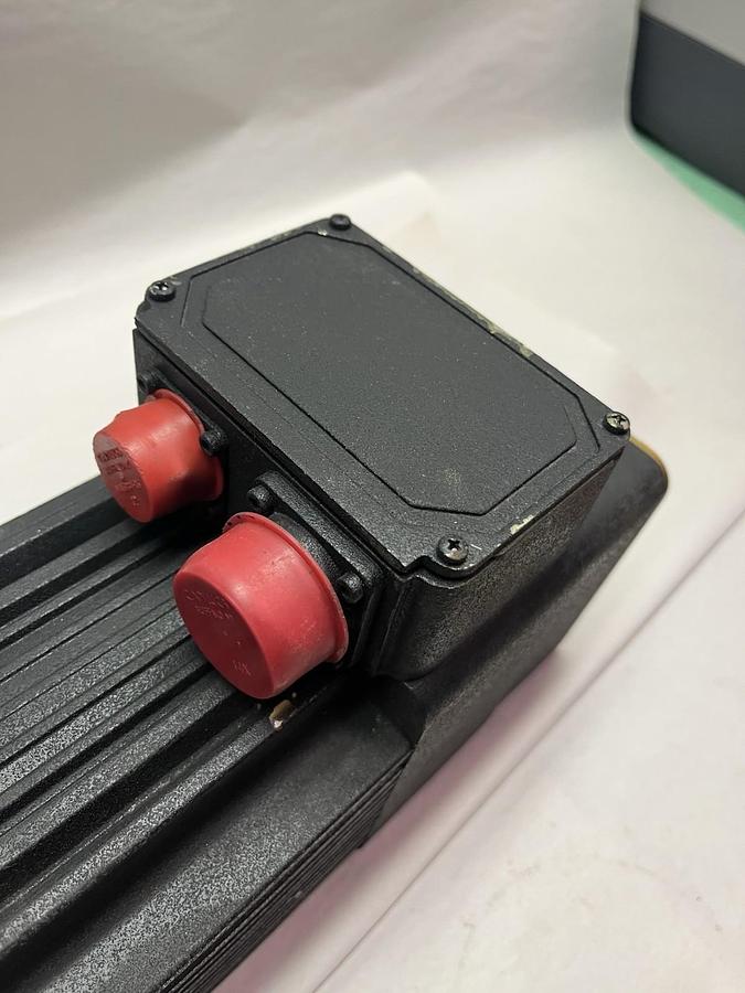 Used KOLLMORGEN,B-404-B-31-B3,GOLDLINE BRUSHLESS PM SERVO MOTOR