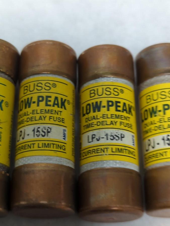 Used COOPER BUSSMANN,LPJ-15SP,LOW-PEAK 15 AMP FUSE LOT OF 6 PRE-OWNED