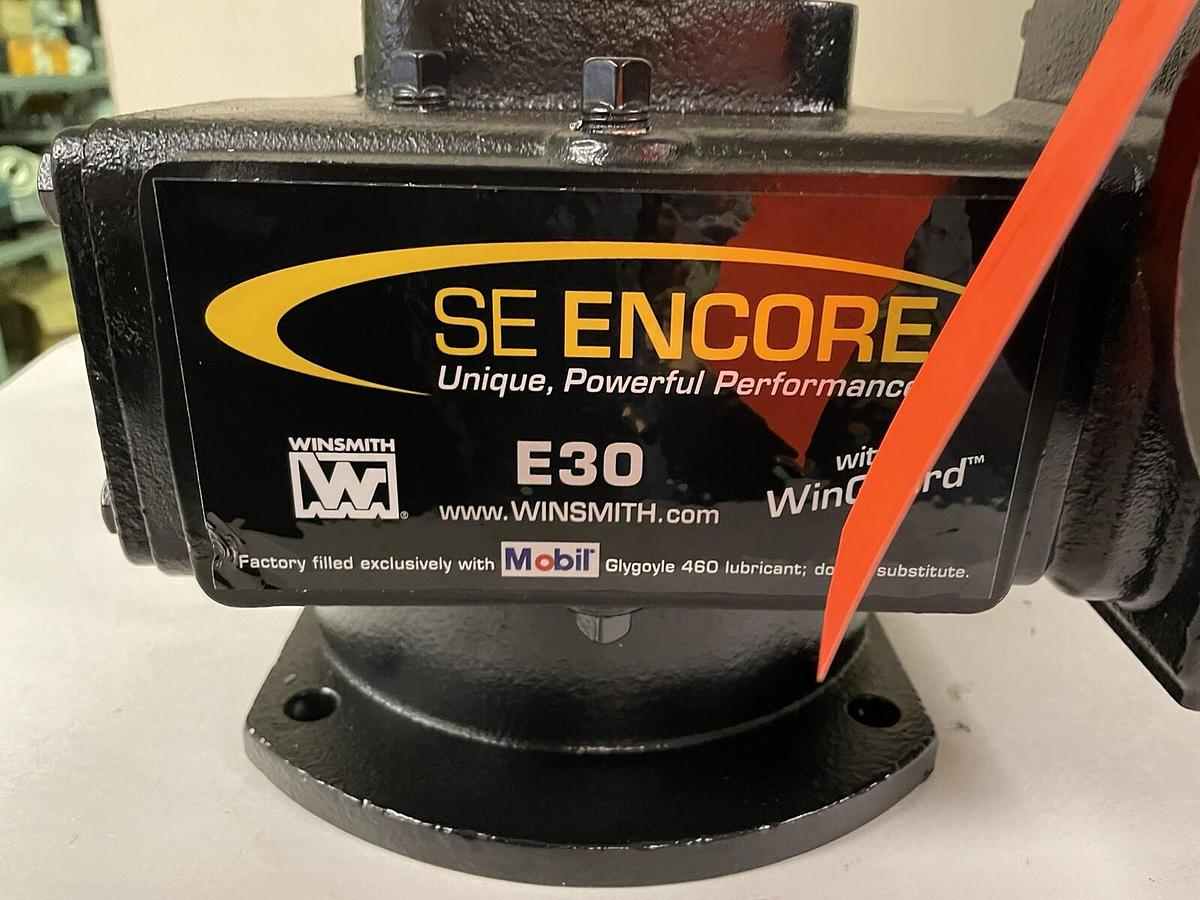 Used WINSMITH,E30MSFD,GEAR REDUCER RATIO 200 .5610HP 1750RPM E30MSFDF1230LC