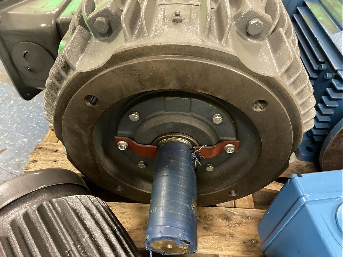 Used Teco,4EHH8P-CF2 22kW,30Hp Induction Motor 326TC 480V 1175RPM