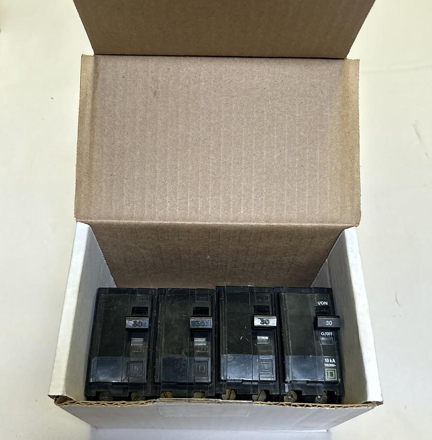 Used SQUARE D,QOB230,CIRCUIT BREAKER 30A 120/240V 2P LOT OF 4
