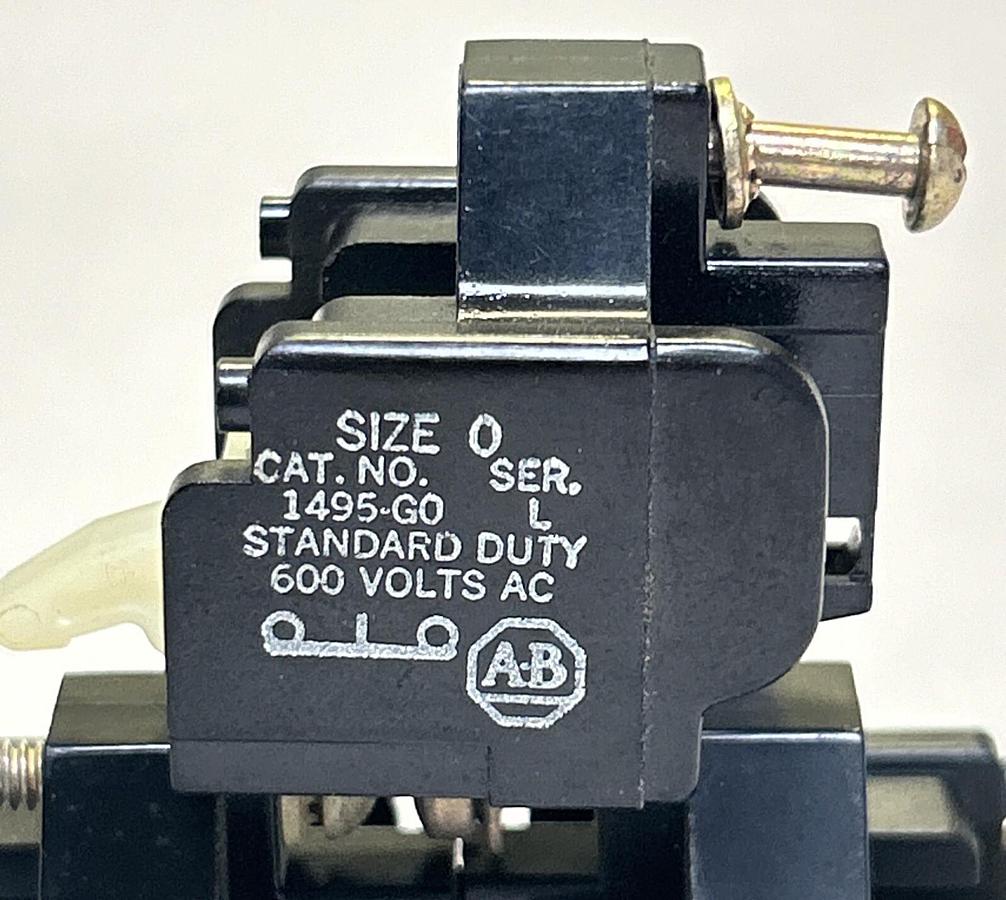 Used ALLEN BRADLEY,1495-G0,AUXILIARY CONTACT BLOCK SIZE 0 LOT OF 3