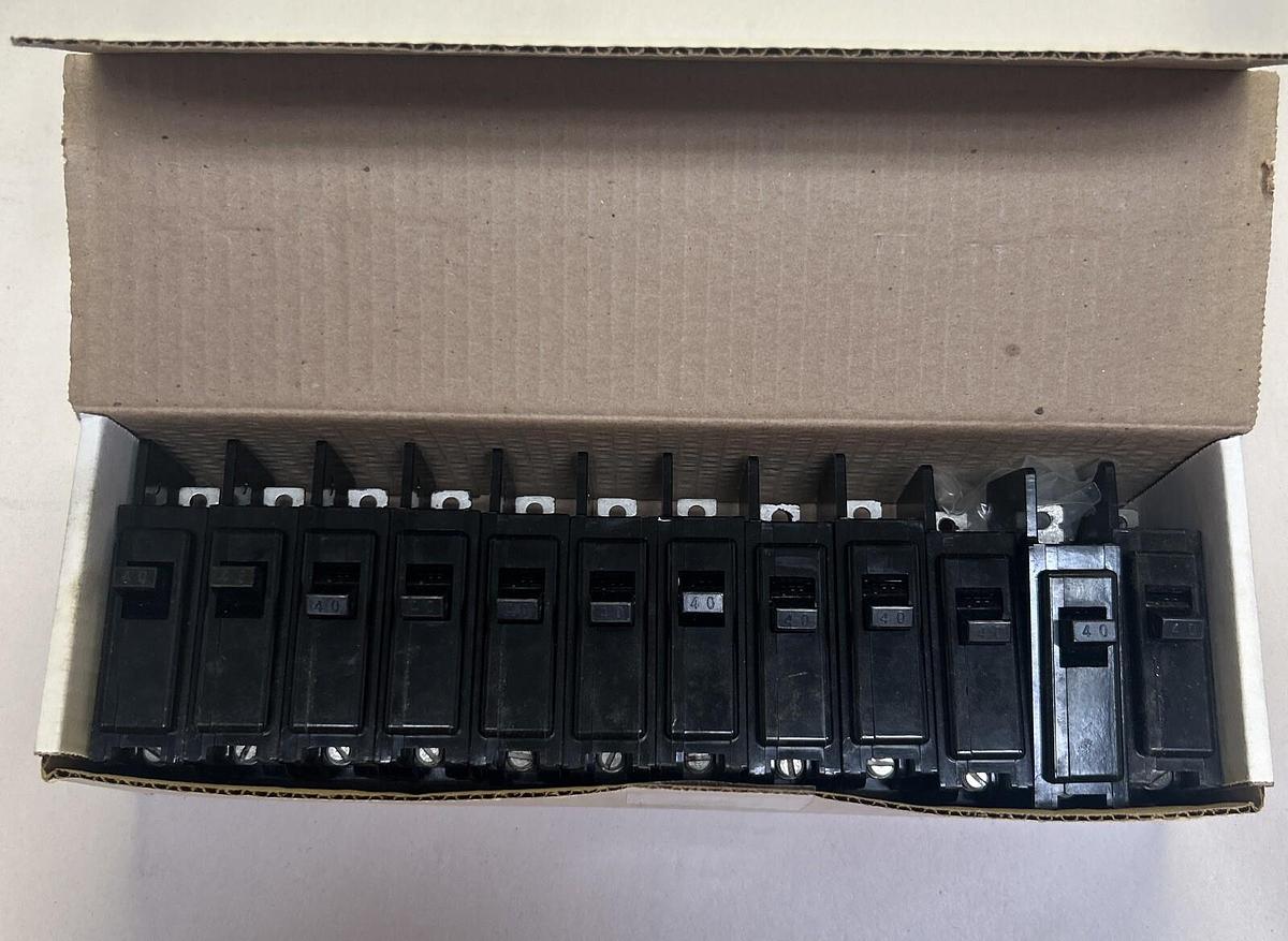 Used SIEMENS ITE,BQ1-B040,CIRCUIT BREAKER 40A 120/240V 1P LOT OF 12