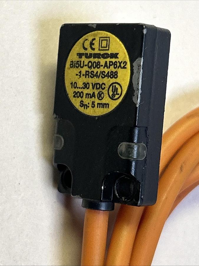 Used TURCK,BI5U-Q08-AP6X2-1-RS4/S488,PROXIMITY SENSOR