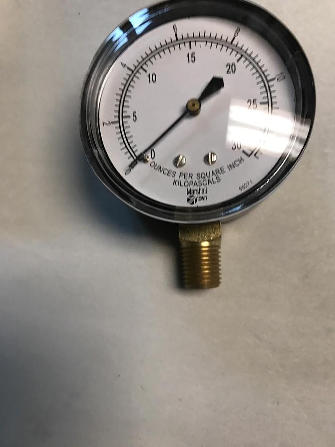 Used Marsh Bellofram,G24501,Pressure Gauge 1/4 INCH NPT 0-30 New in Box lot of 2