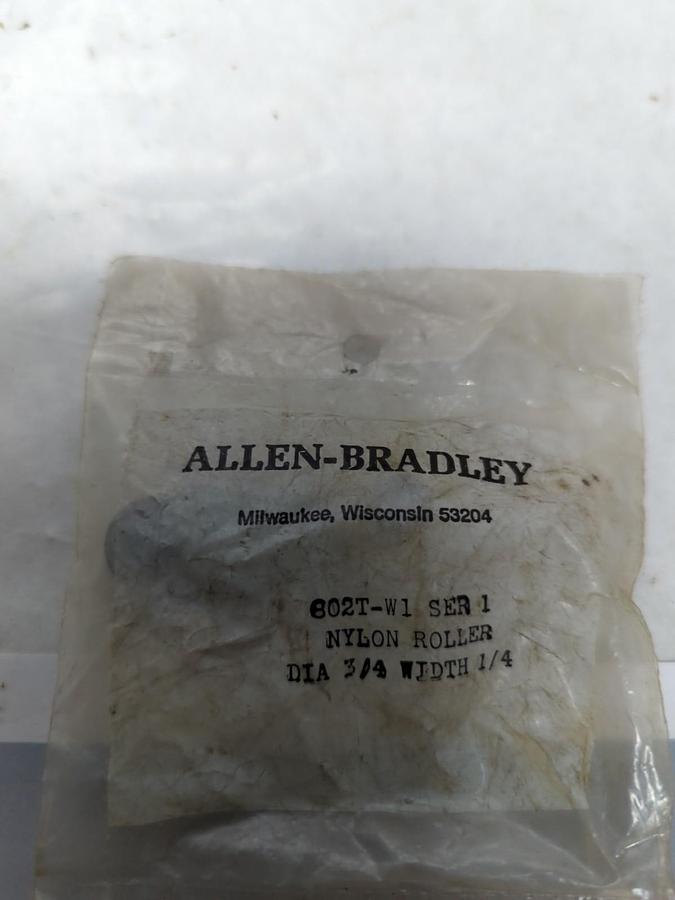 ALLEN BRADLEY,602T-W1,SERIES 1 NYLON ROLLER 3/4 X 1/4 INCH NOS