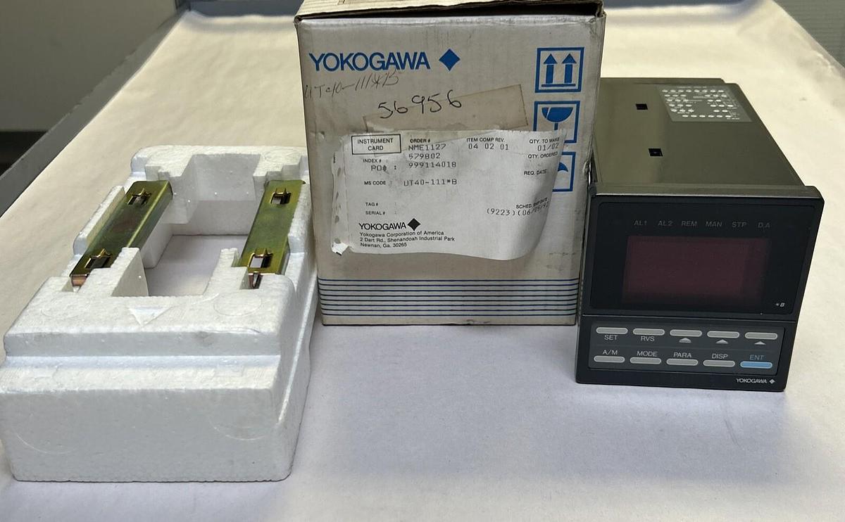 Used YOKOGAWA,UT40-111*B,DIGITAL INDICATING CONTROLLER NEW