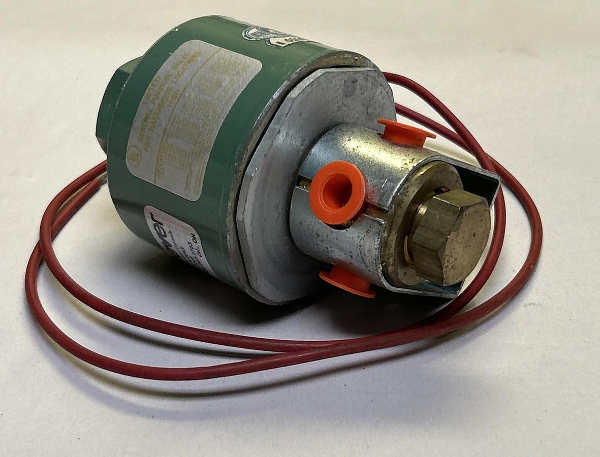 ASCO,8320B18,SOLENOID VALVE 1/8INCH 110/120V NOS