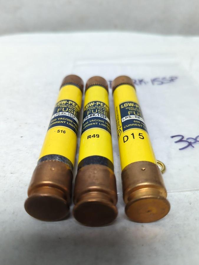 Used COOPER BUSSMANN,LPS-RK-15SP,LOW-PEAK 15 AMP FUSE LOT OF 3 PRE-OWNED