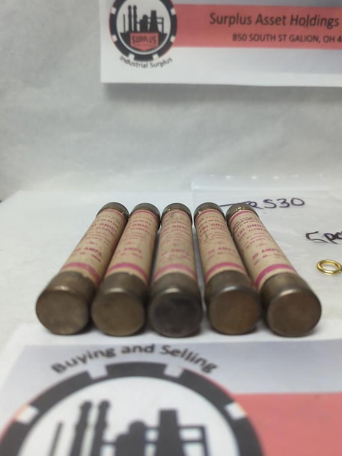 Used GOULD SHAWMUT,TRS30,TRI-ONIC 30 AMP FUSE LOT OF 5 PRE-OWNED